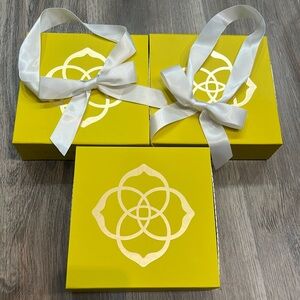 Kendra Scott Large Gift Box